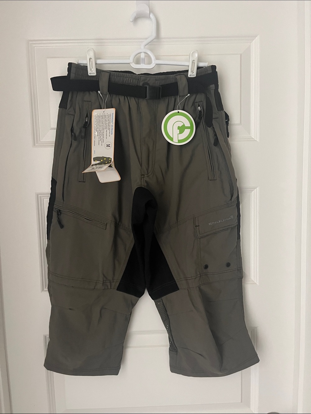Endura Men's Olivine Green Cargo Cycling Shorts